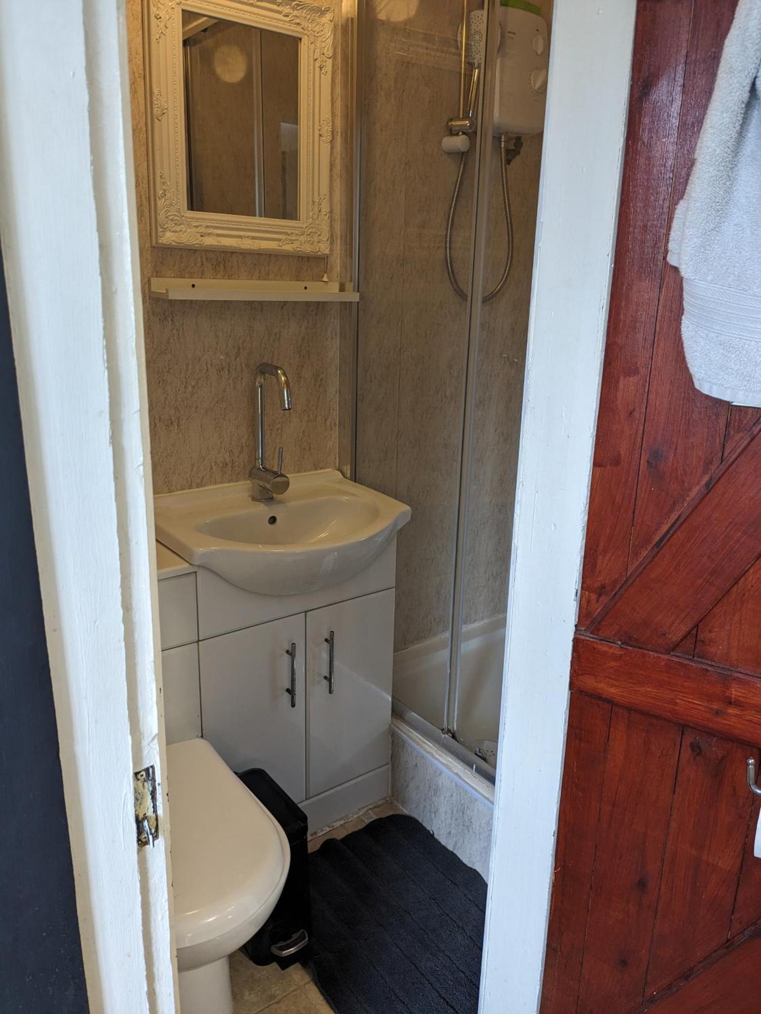 Prestleigh Inn Шептън Малет Екстериор снимка